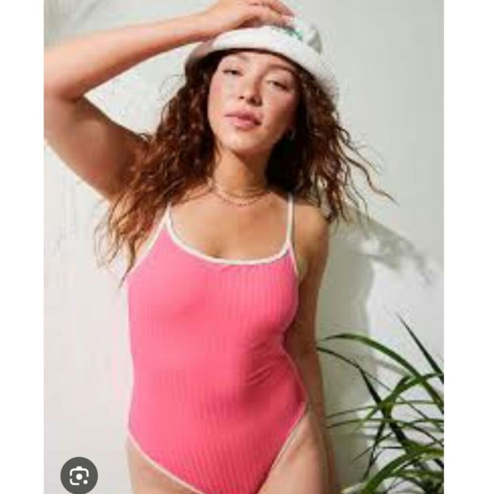 Aerie Wide Rib Scoop Full Coverage One Piece Swimsuit‎ Size: L